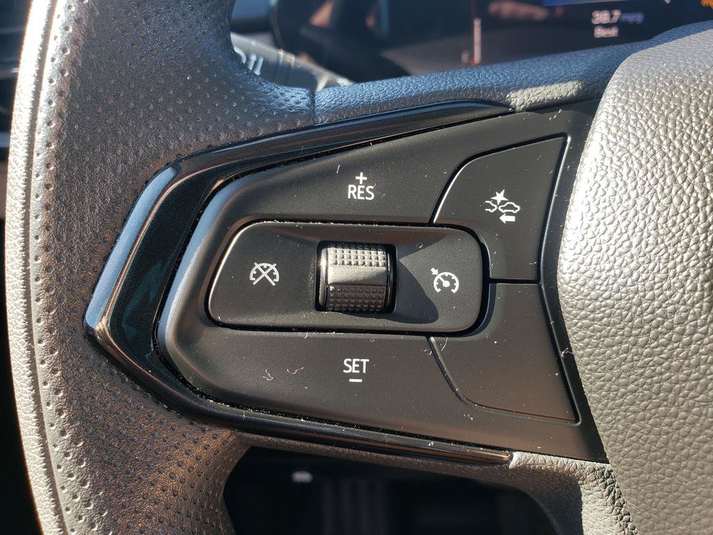 Used 2024 Summit White Chevrolet LS image 15