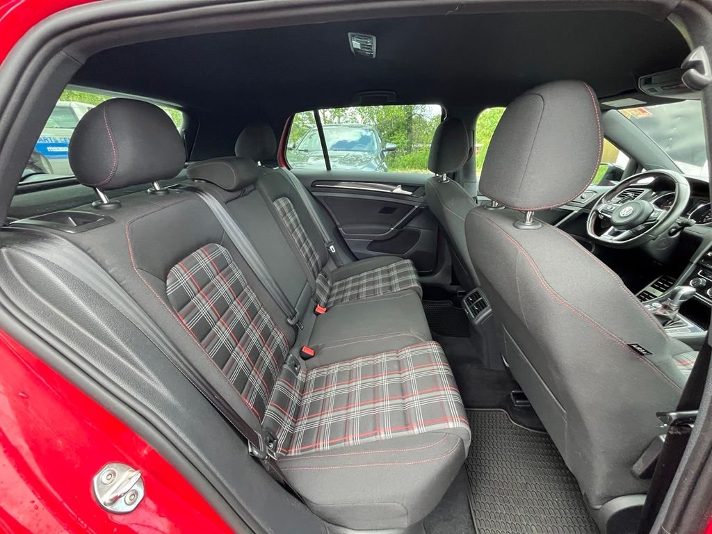 Used 2017 Red Volkswagen Sport image 26