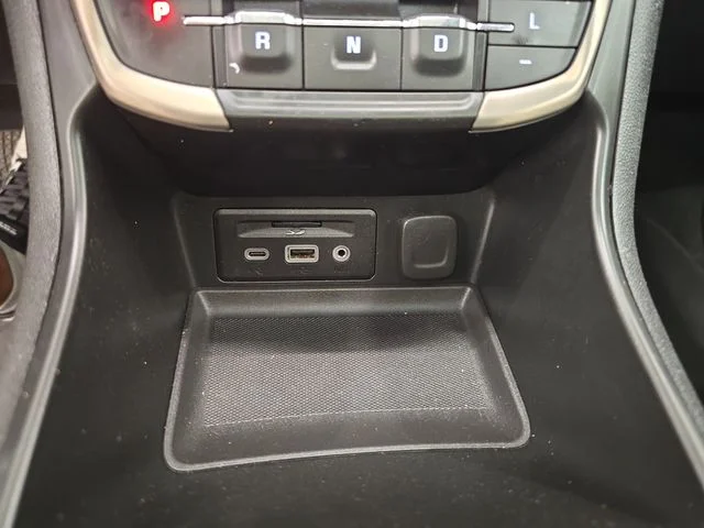 Used 2022 Quicksilver Metallic GMC Denali image 27