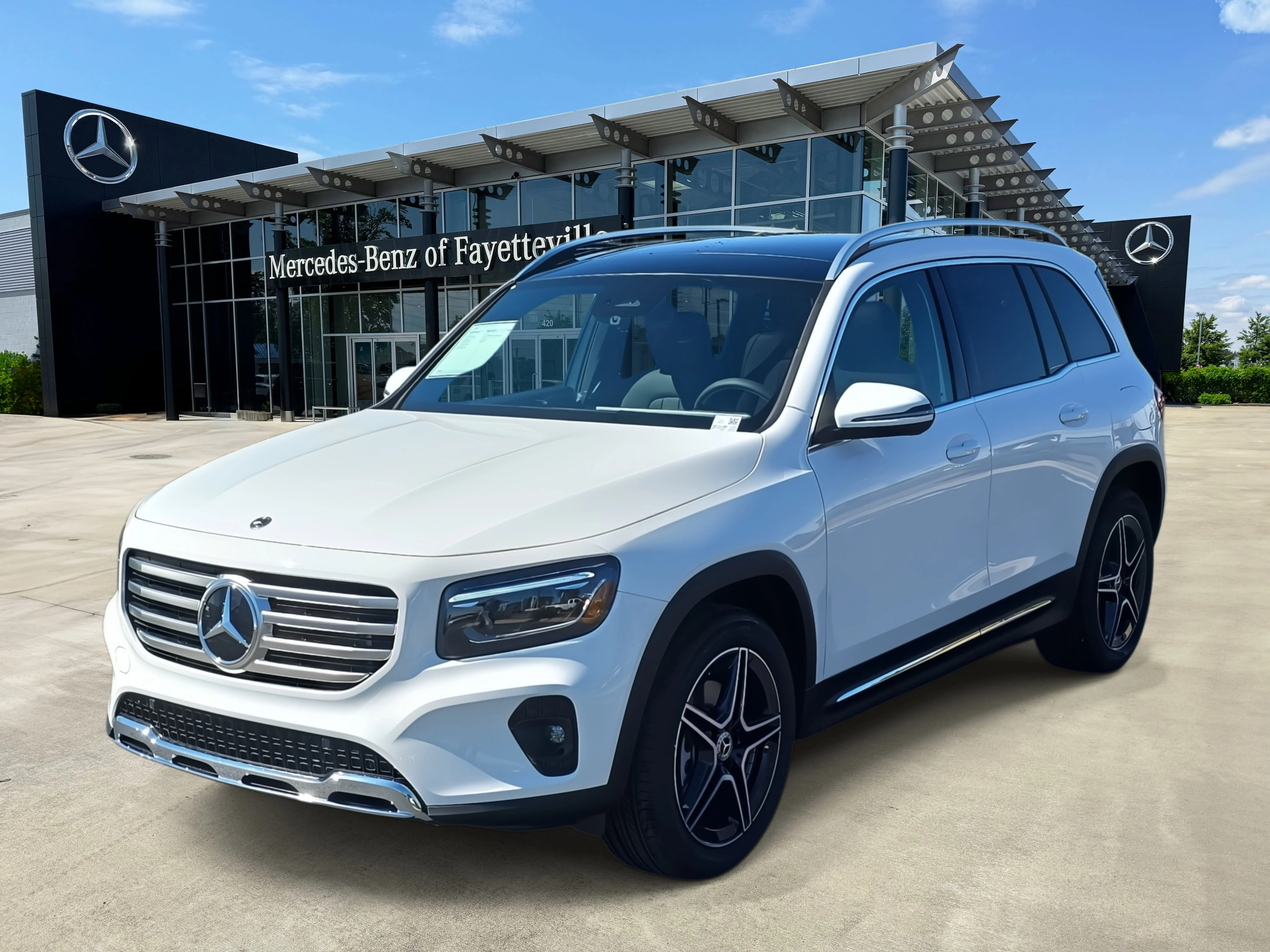 2026 Mercedes-Benz GLB GLB 250's photo