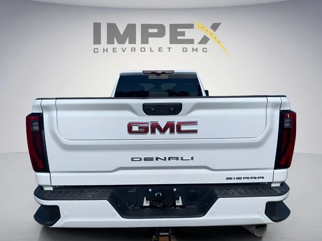 Used 2024 Summit White GMC Denali image 4