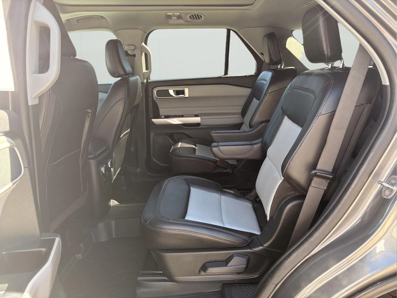 Used 2023 Carbonized Gray Ford XLT image 9