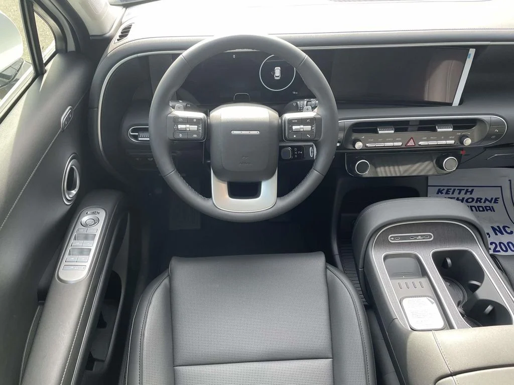 New 2026 White Hyundai SEL Premium image 13