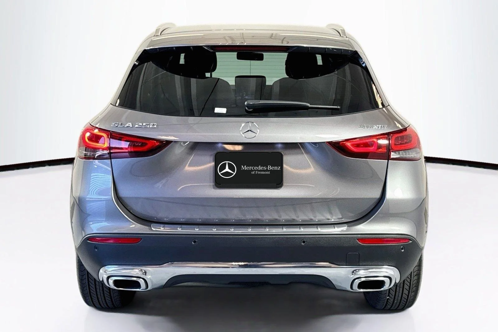 Used 2023 Mountain Grey Metallic Mercedes-Benz GLA 250 image 6