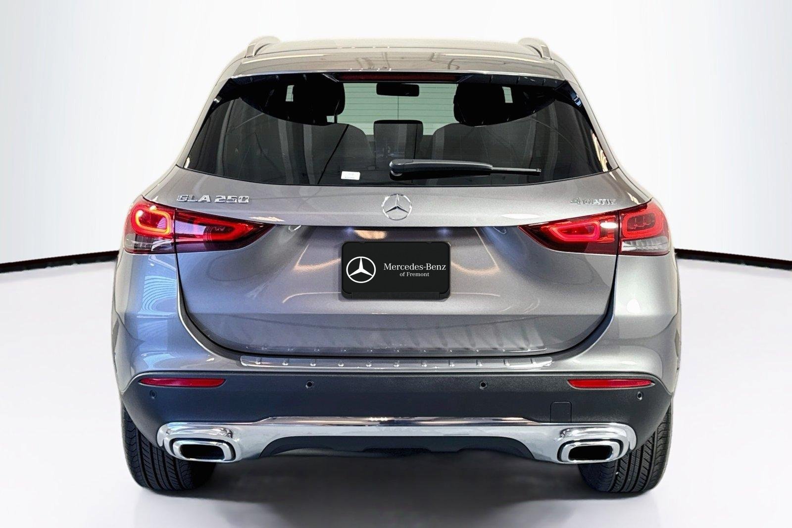 Used 2023 Mountain Grey Metallic Mercedes-Benz GLA 250 image 6
