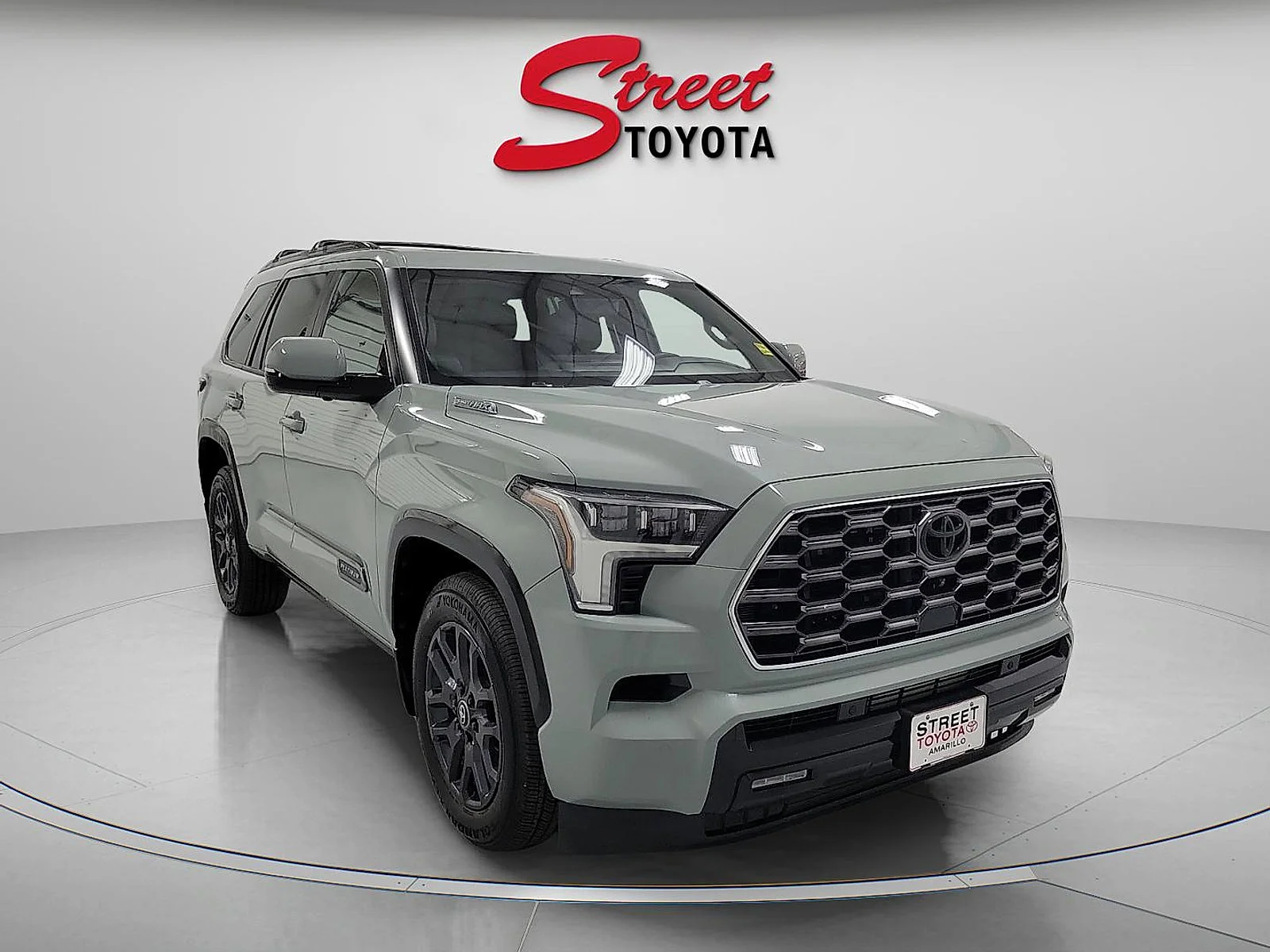 Certified Used 2025 LUNAR ROCK Toyota Platinum image 5