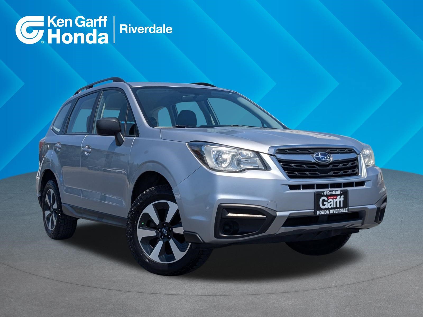 Used 2017 Ice Silver Metallic Subaru  image 1