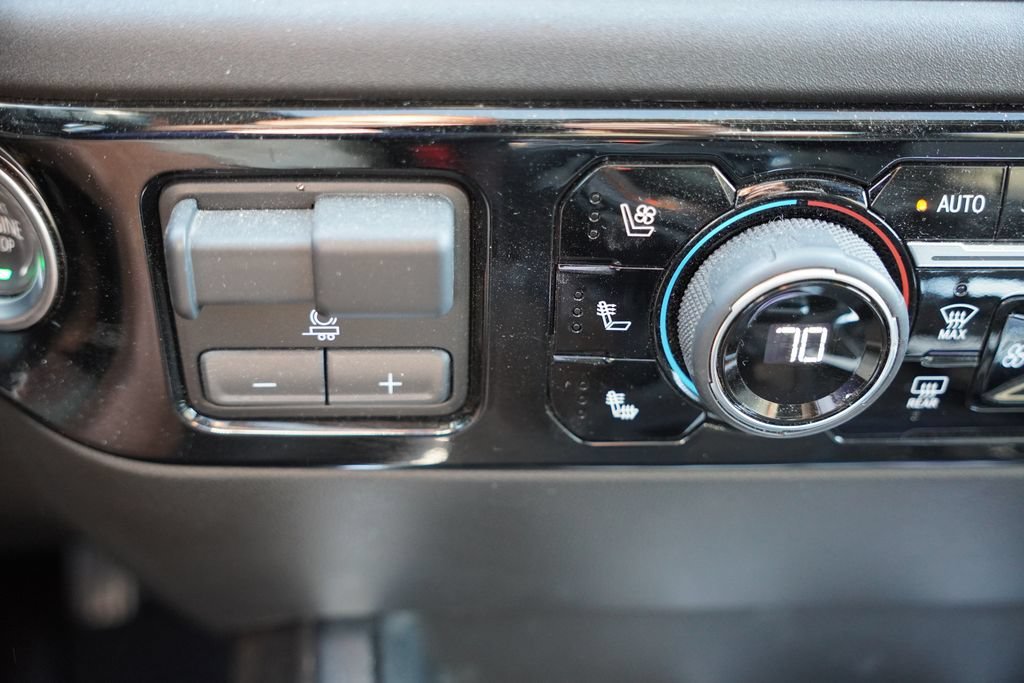 2024 Chevrolet Silverado 1500 LTZ - Photo 8
