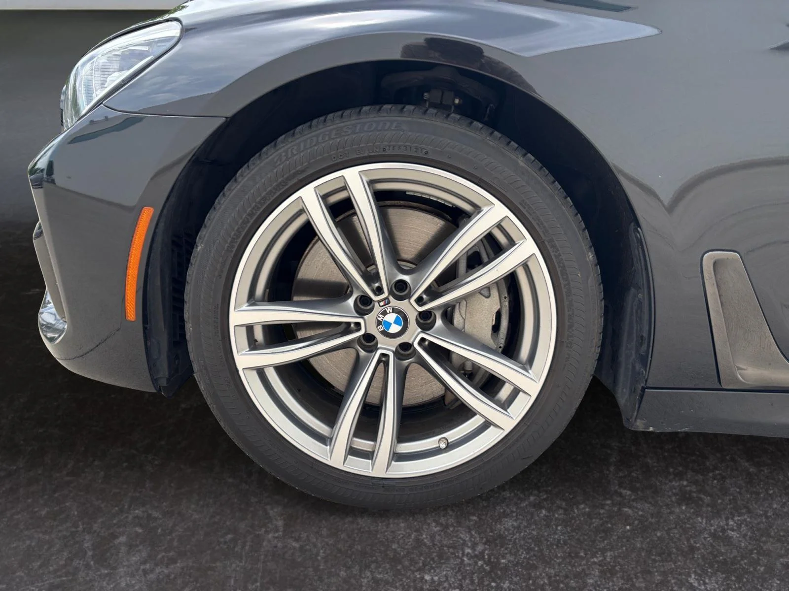 Used 2017 Black Sapphire Metallic BMW 750i xDrive image 29