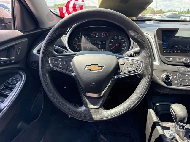 Used 2023 Gray Chevrolet LT image 20