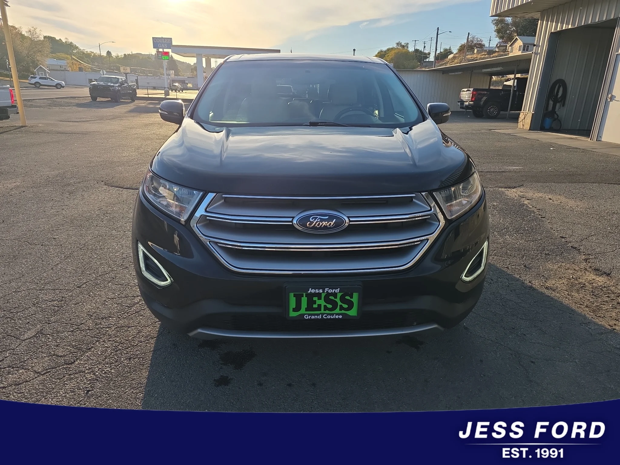 Used 2018 Shadow Black Ford Titanium image 8