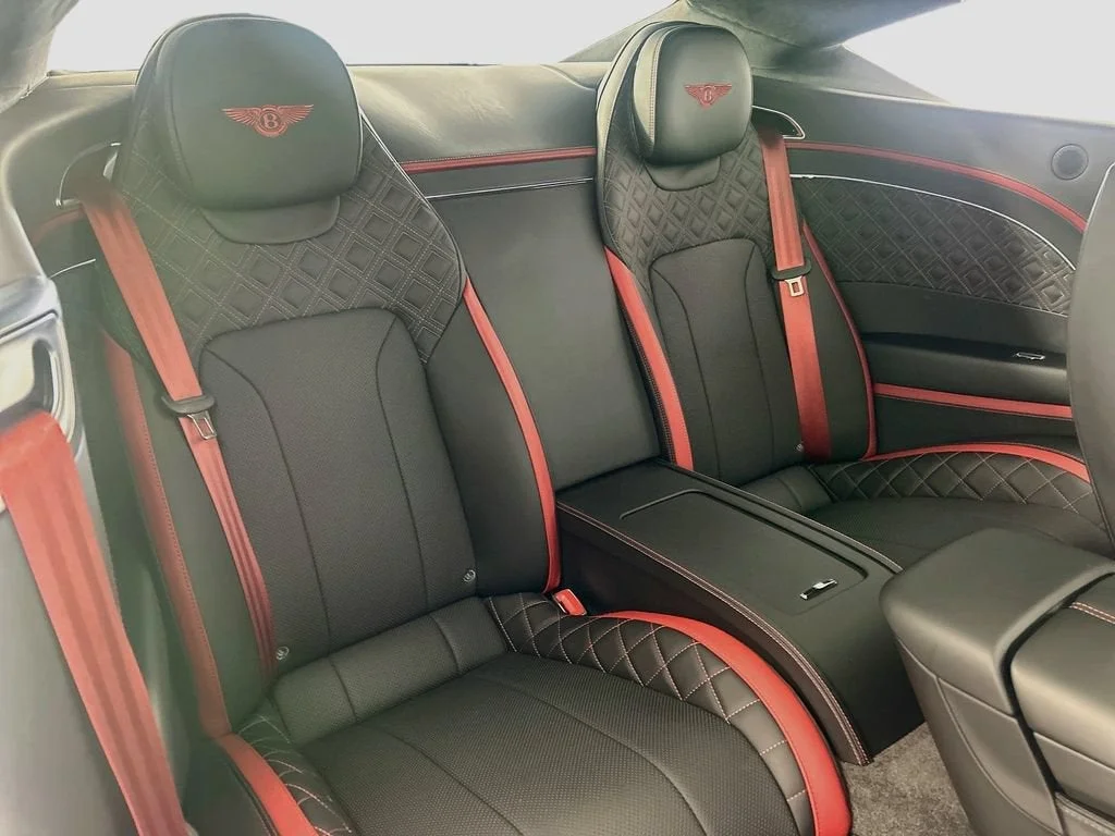 Used 2023 Spectre Metallic Bentley  image 21