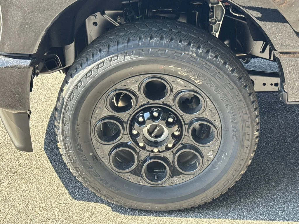 New 2026 Agate Black Metallic Ford F-350® Lariat® image 11