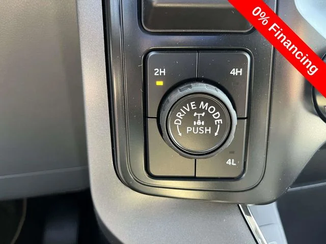 New 2026 Marsh Gray Ford XLT image 19
