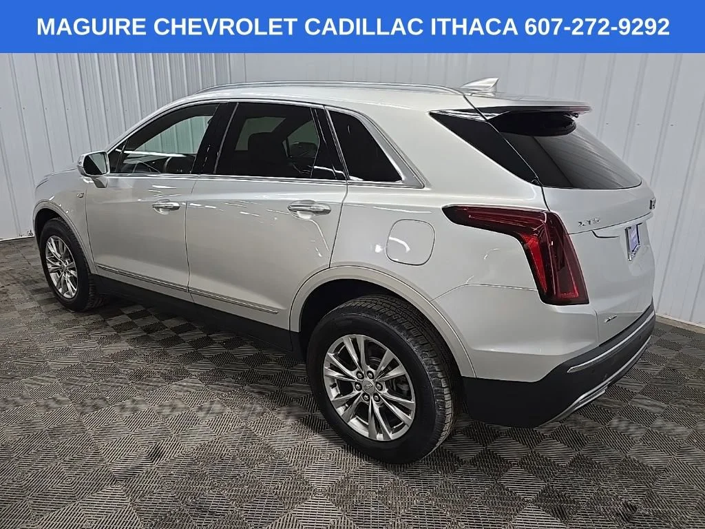 Used 2020 RADIANT SILVER METALLIC Cadillac Premium Luxury AWD image 9
