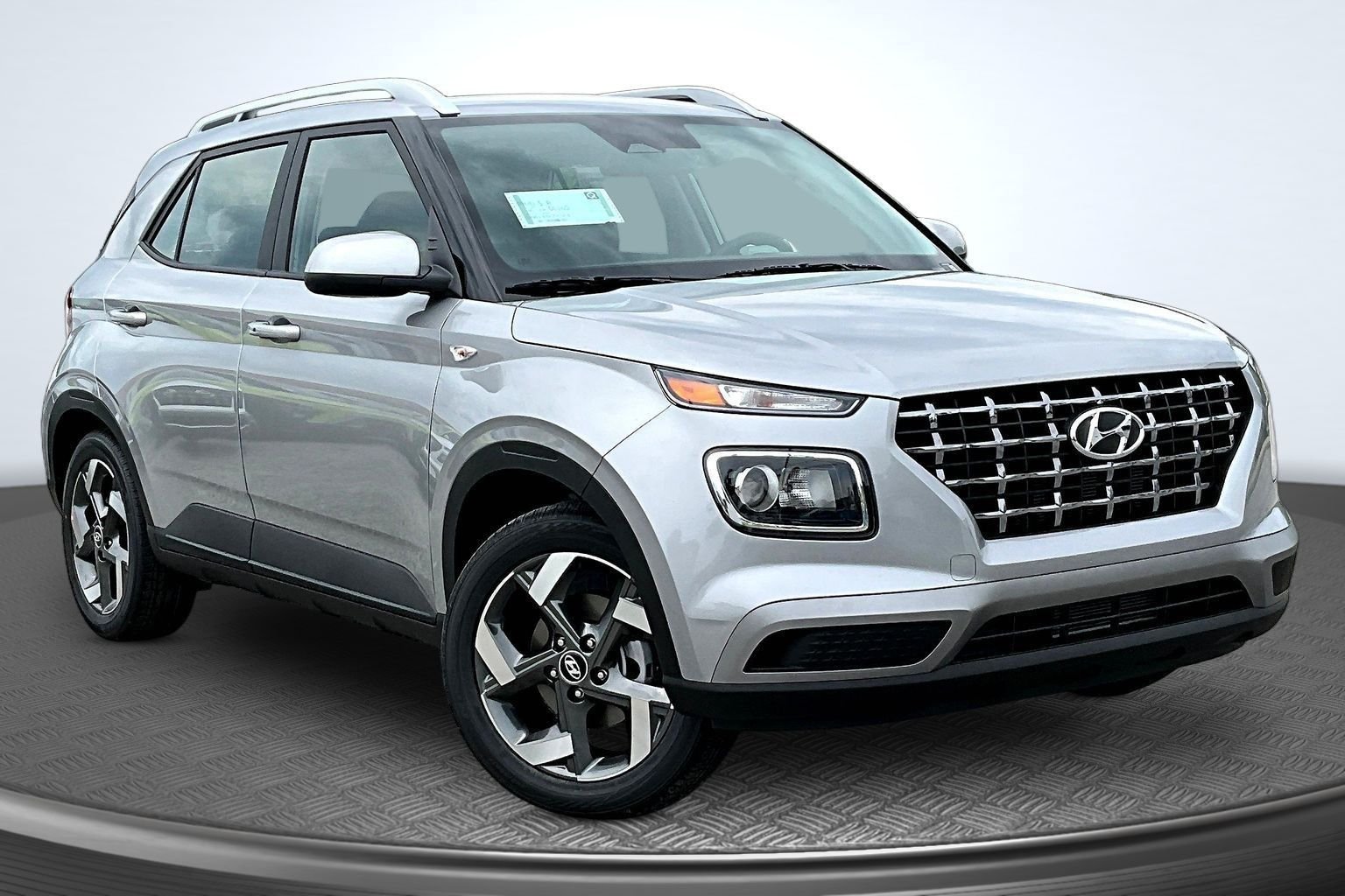 New 2026 Silver Hyundai SEL image 3