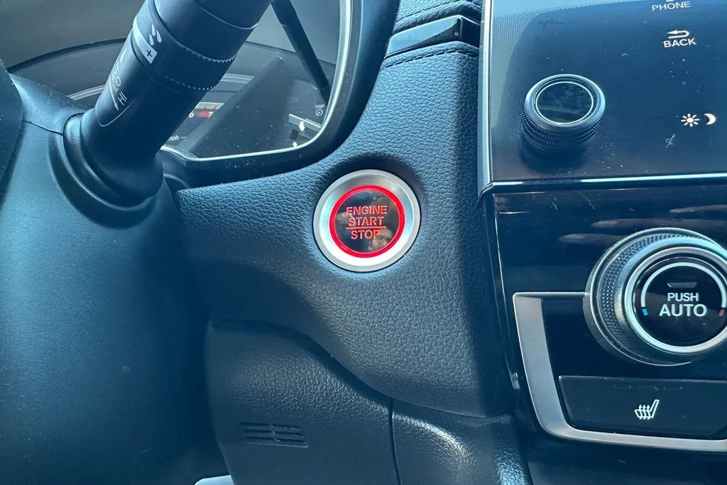 Used 2018 Blue Honda EX image 18