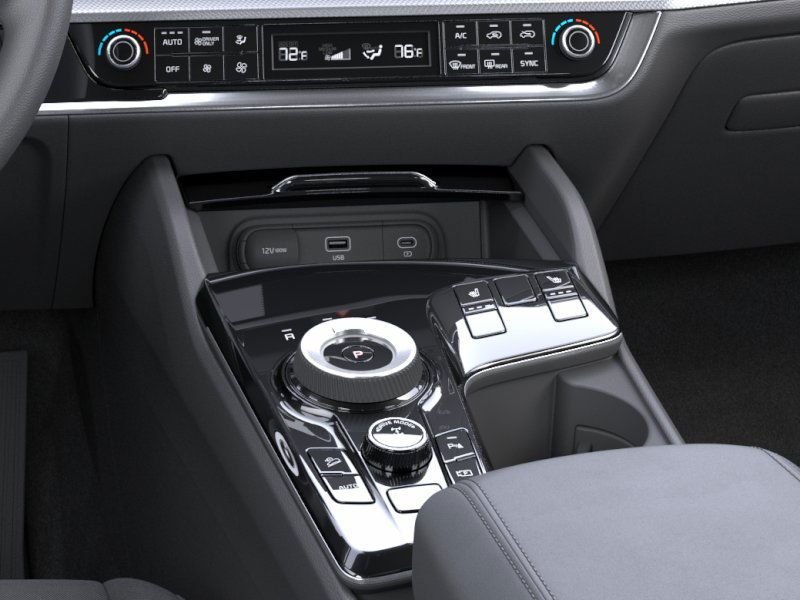 New 2025 White Kia LX image 24