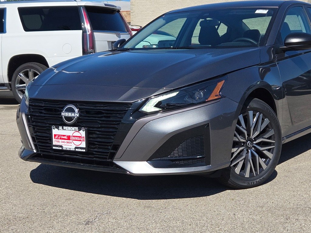 New 2026 Gray Nissan 2.5 SV image 2