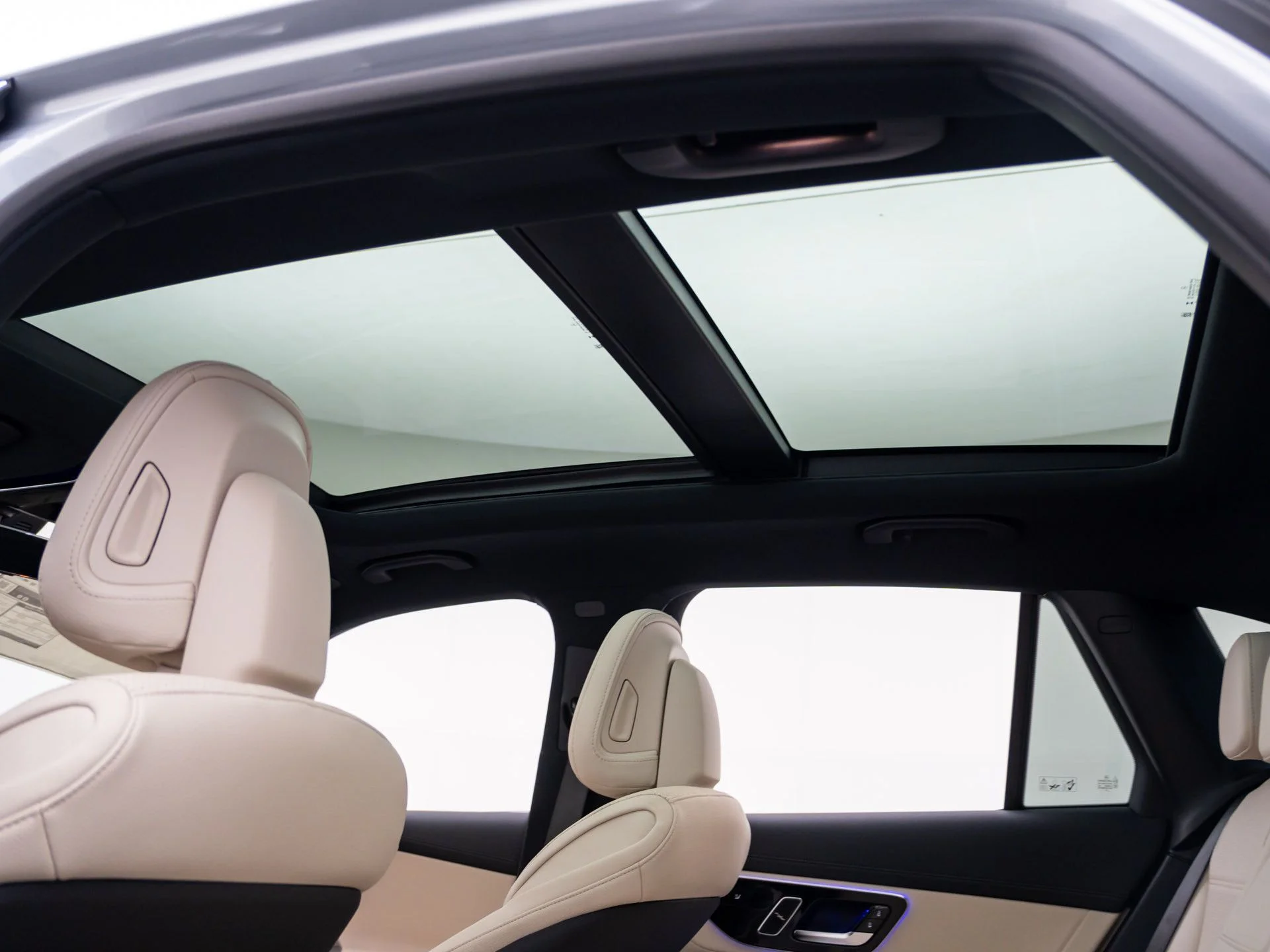 New 2027 Silver Mercedes-Benz GLC 300 image 19