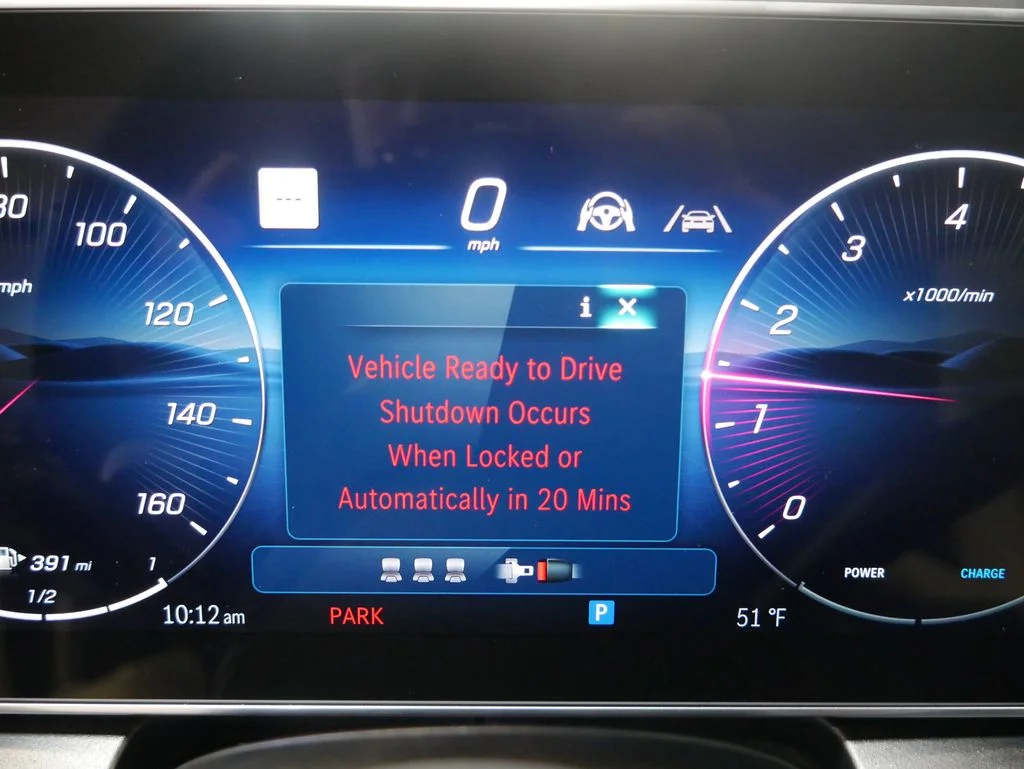 Certified Used 2026 Verde Silver Metallic Mercedes-Benz GLC 300 image 43