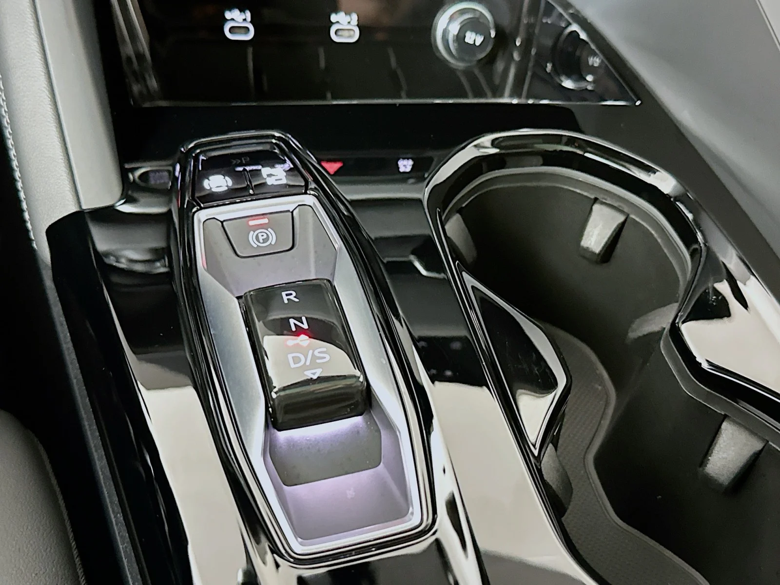 Used 2025 Mythos Black Metallic Audi Prestige image 7