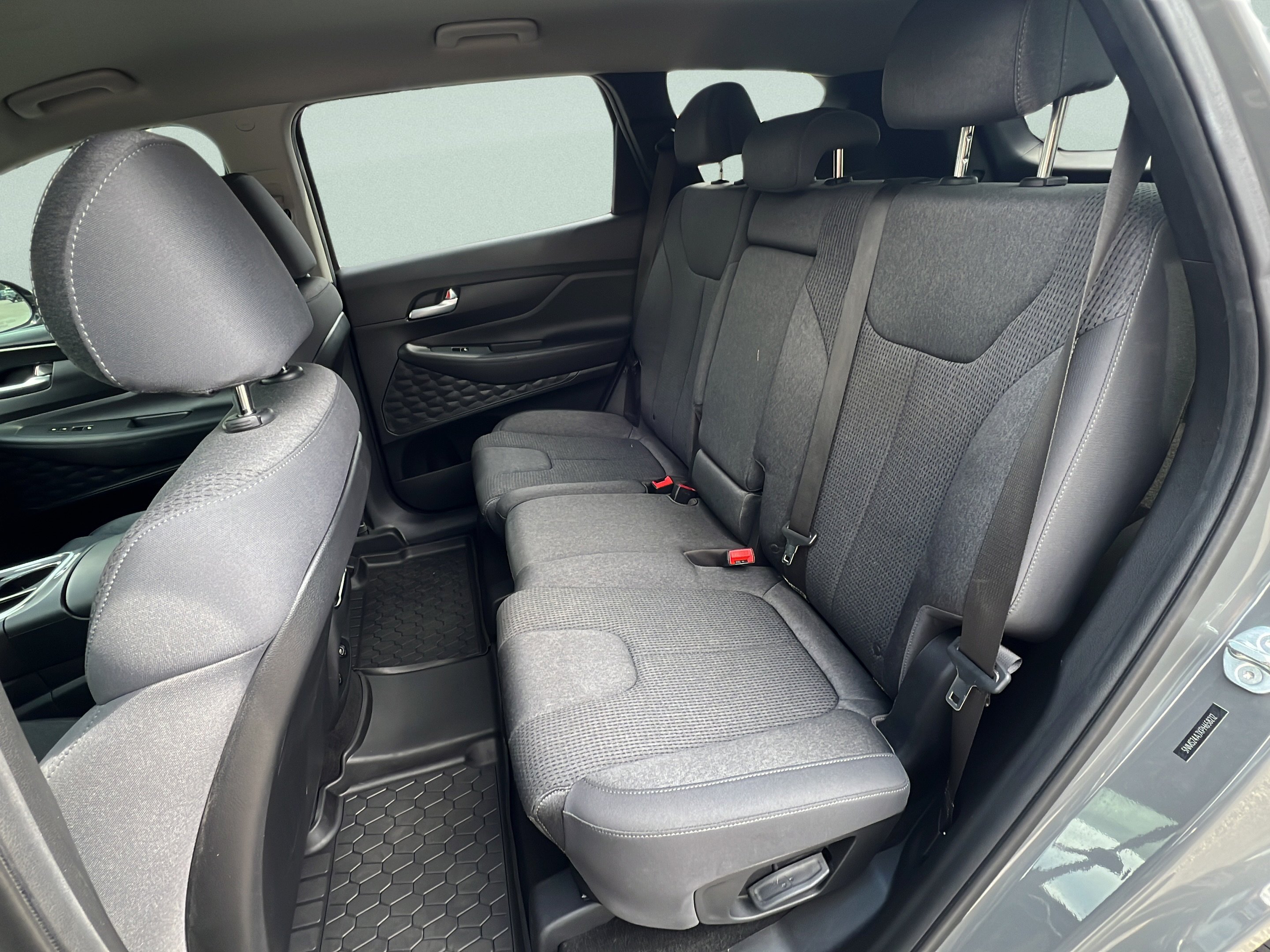 Used 2023 Hampton Gray Hyundai SEL image 10