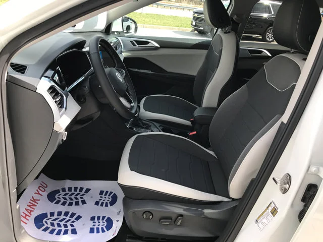 New 2026 Pure White Volkswagen SE image 23