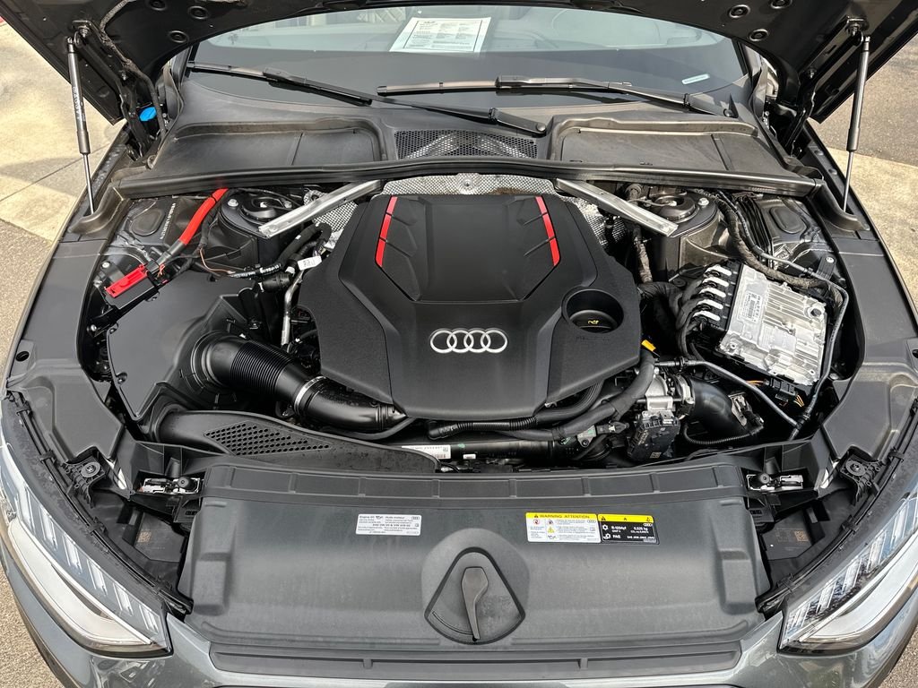 Used 2024 Daytona Gray Pearl Effect Audi 3.0T Premium Plus image 29