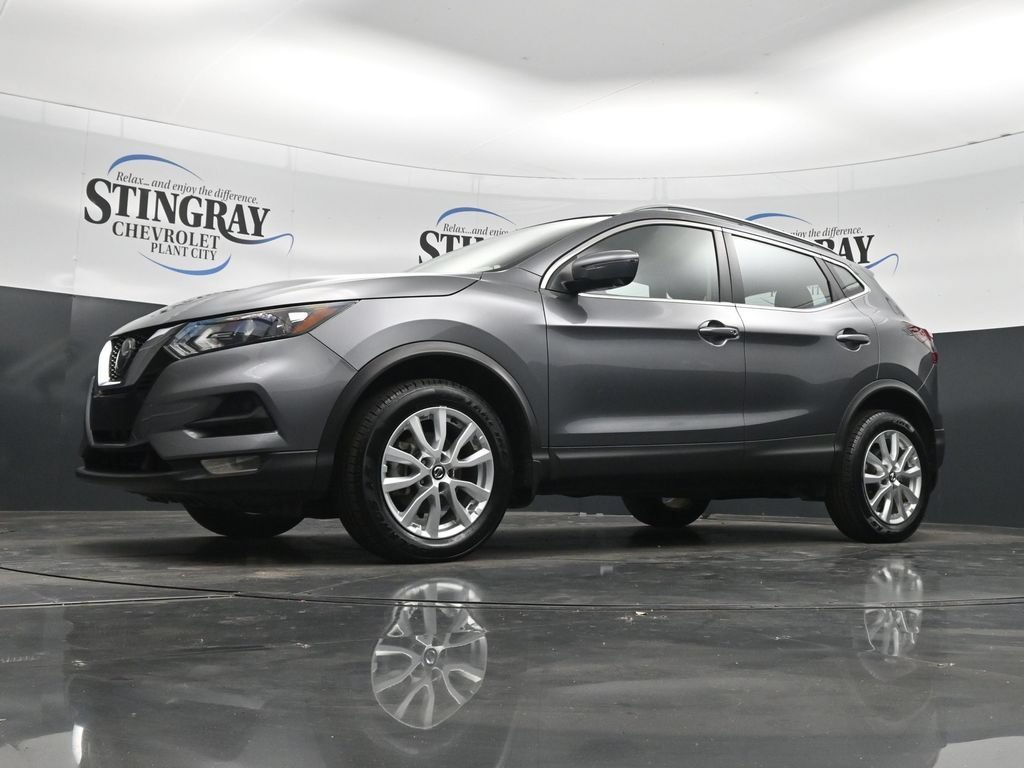 Used 2022 Gray Nissan SV FWD Xtronic CVT image 28