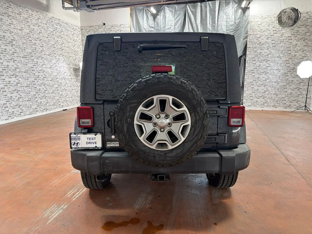 Used 2016 Rhino Clearcoat Jeep Unlimited Rubicon image 6