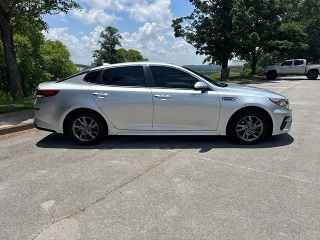 Used 2019 Silver Kia LX image 8