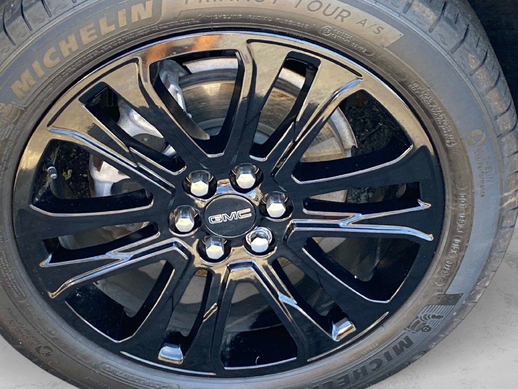 Used 2023 Silver GMC SLE image 29