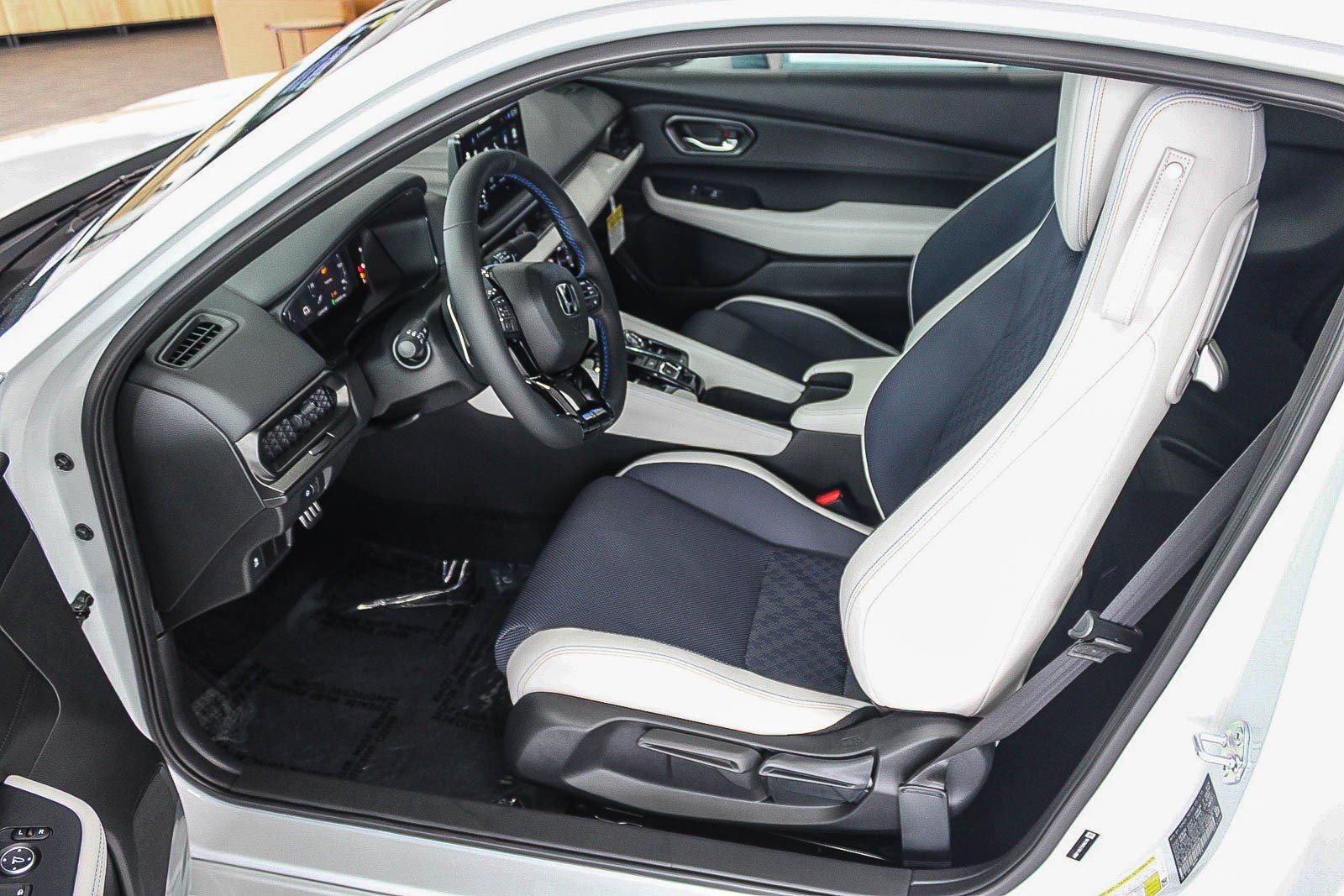 New 2026 Winter Frost Pearl Honda  image 19
