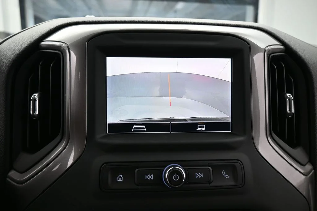 Used 2025 Black Chevrolet Custom image 21