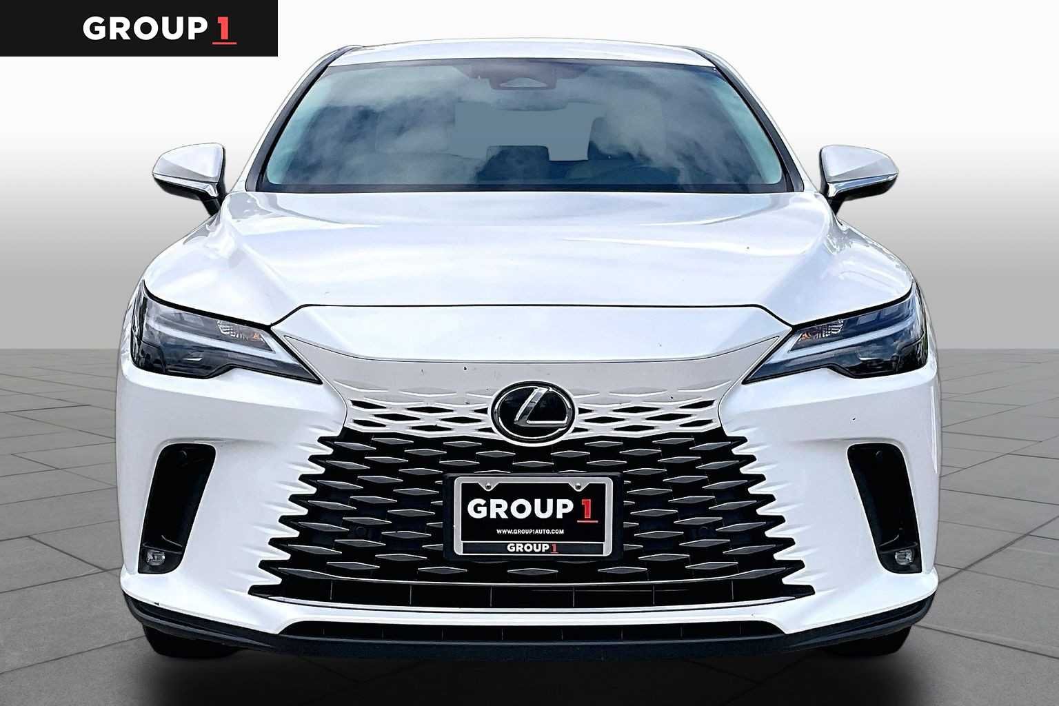 Used 2024 Eminent White Pearl Lexus  image 4