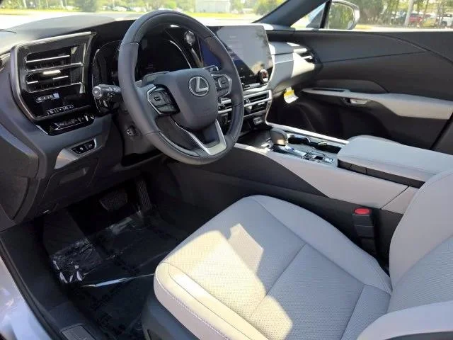 New 2026 Iridium Lexus PREMIUM image 30