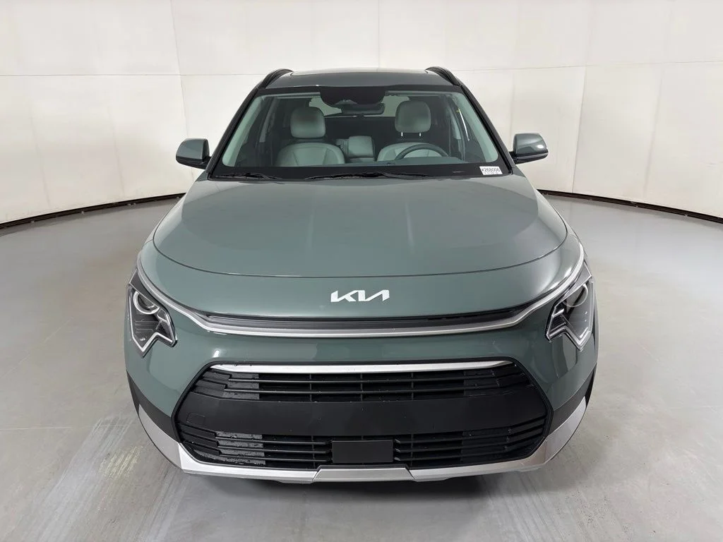 New 2026 Cityscape Green Kia EX image 3
