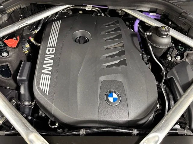 New 2027 Oxford Green II Metallic BMW xDrive40i image 20