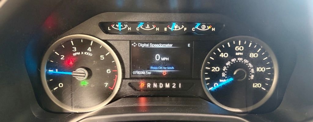 Used 2015  Ford XLT image 14