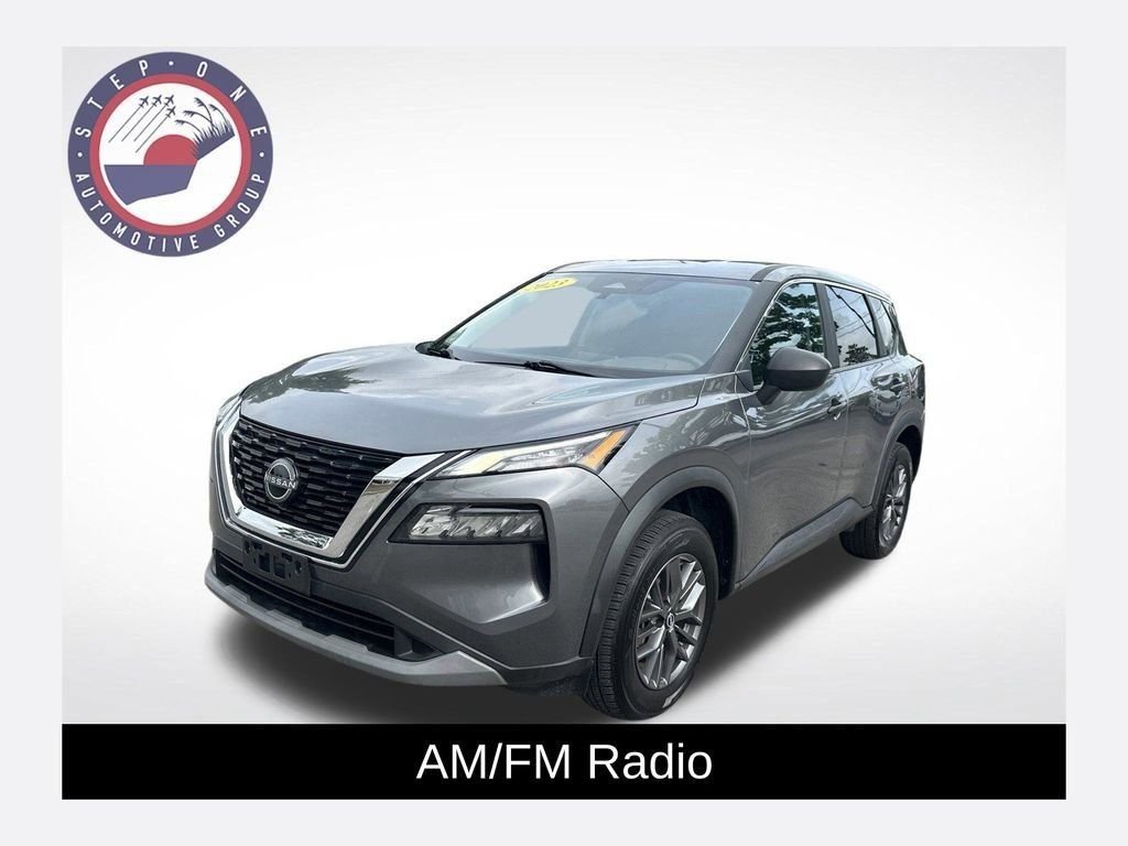 Used 2023 Gray Nissan S image 1
