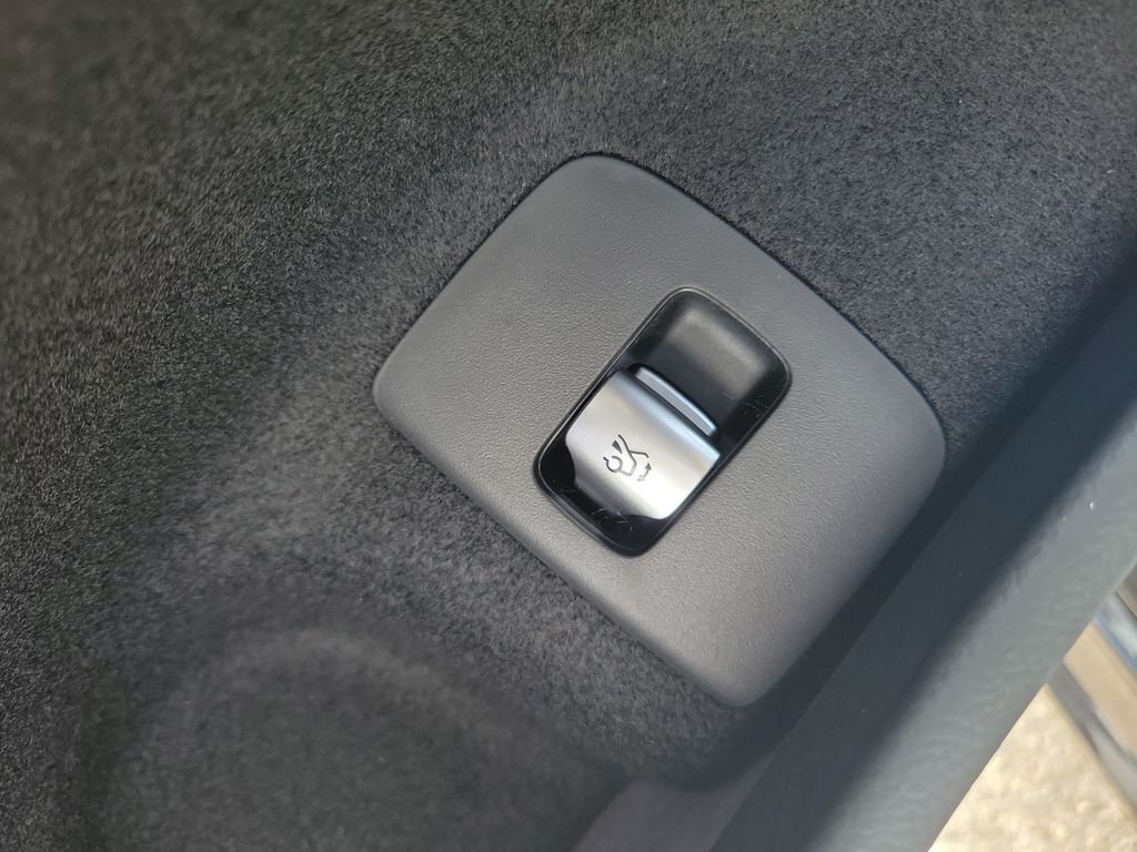 2026 Mercedes-Benz E-Class E350 - Photo 19