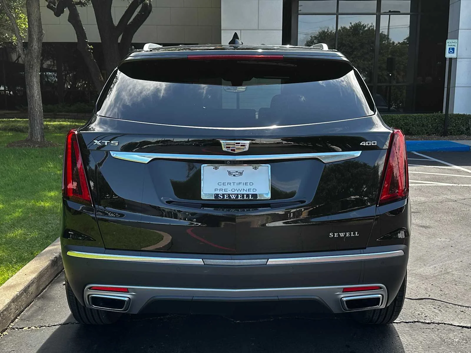 Certified Used 2023 Stellar Black Metallic Cadillac Premium Luxury image 3