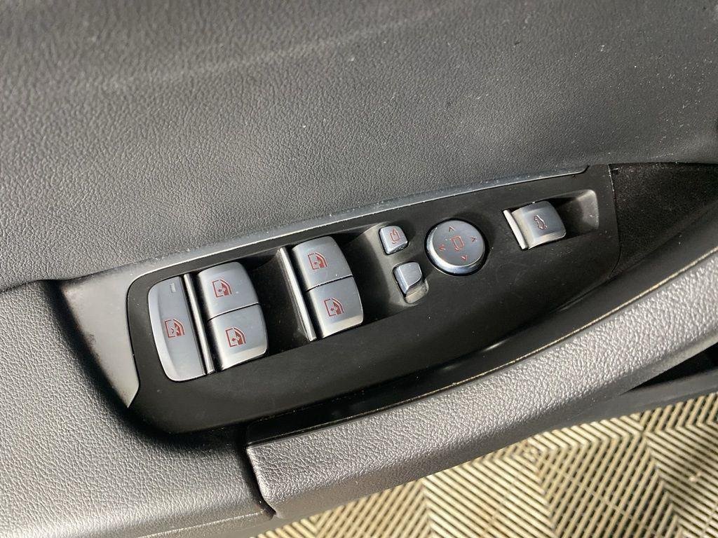 Used 2022 Dark Graphite BMW xDrive30i image 29
