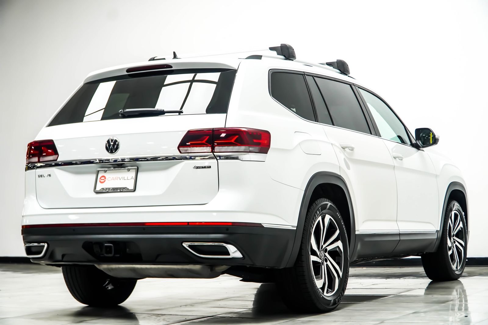 Used 2023 White Volkswagen SEL image 14