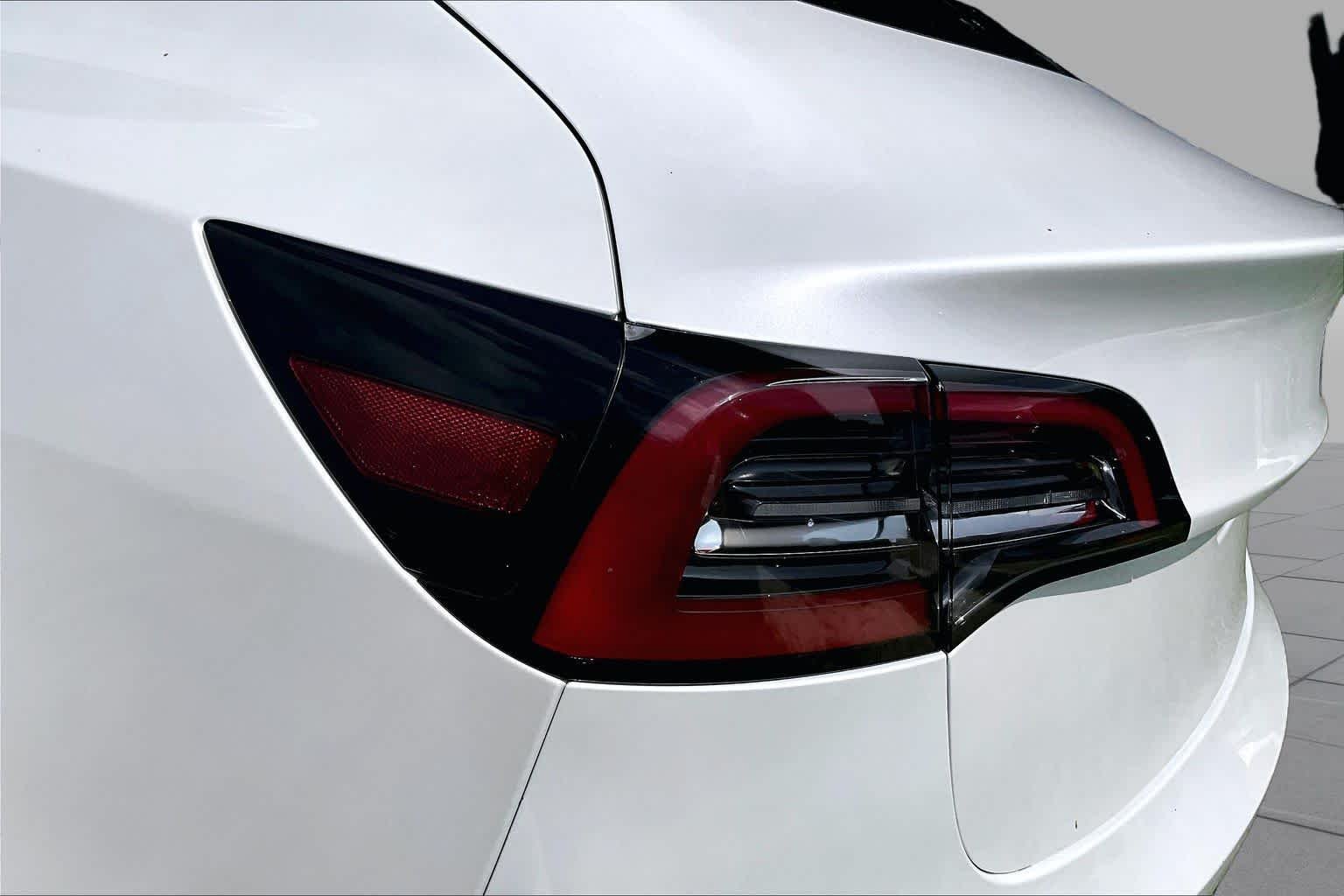 Used 2023 Pearl White Multi-Coat Tesla  image 25