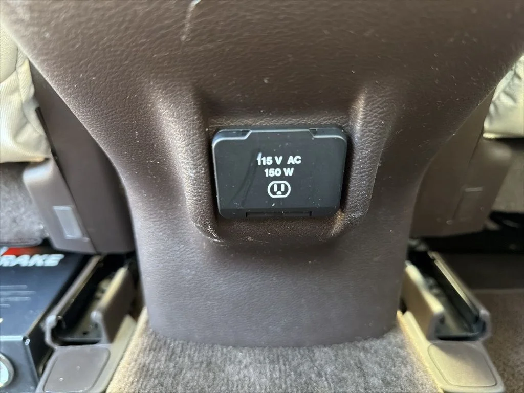Used 2018 White Jeep Overland image 23