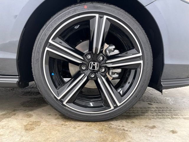 New 2026 Meteorite Gray Metallic Honda SE image 11
