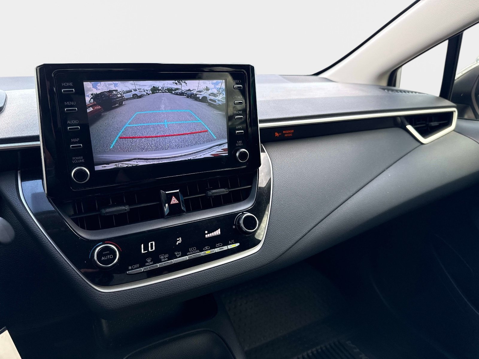 Used 2020 Classic Silver Metallic Toyota LE image 22