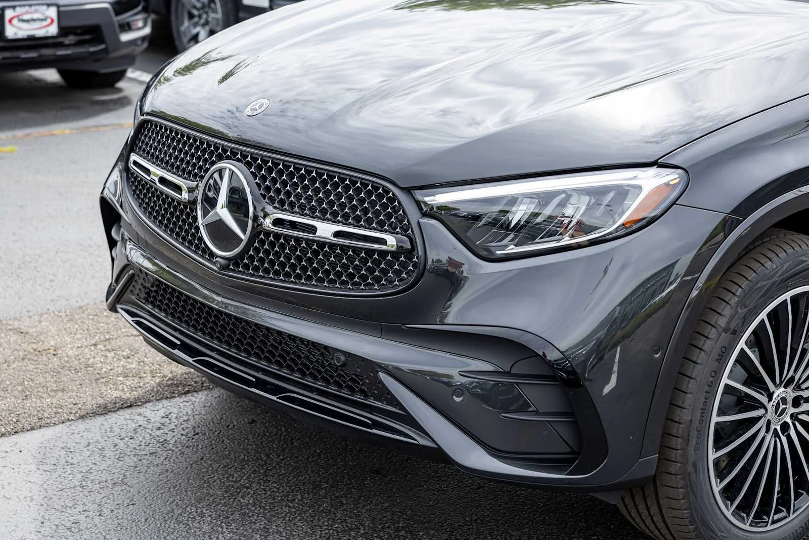 New 2026 Graphite Grey Metallic Mercedes-Benz GLC 300 image 30